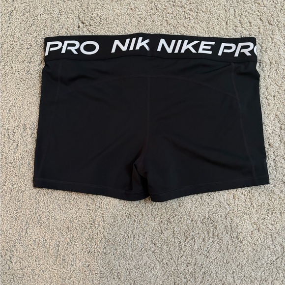 Nike Pro spandex shorts - Picture 2 of 2
